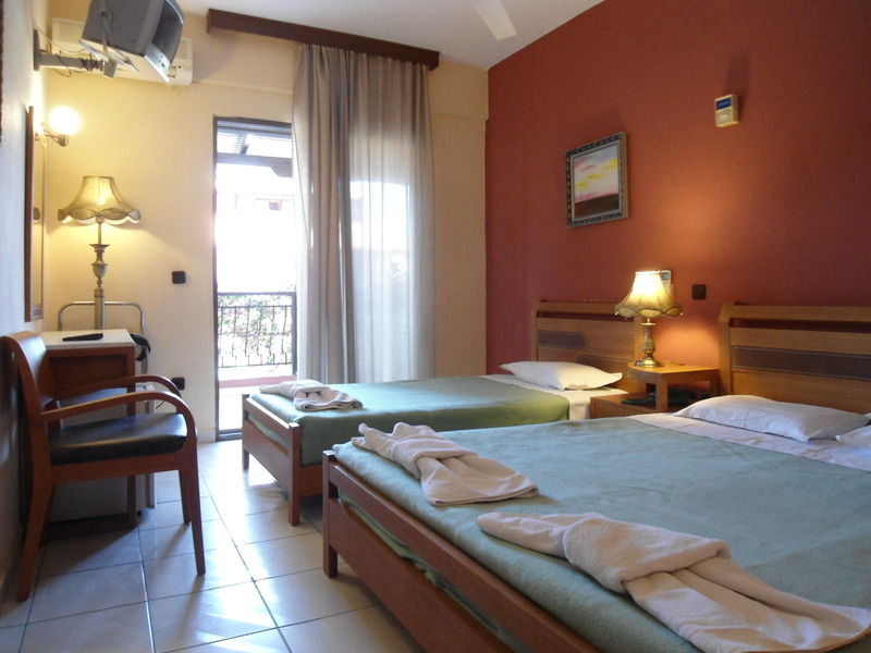 Pelli Hotel Pefkochori Extérieur photo