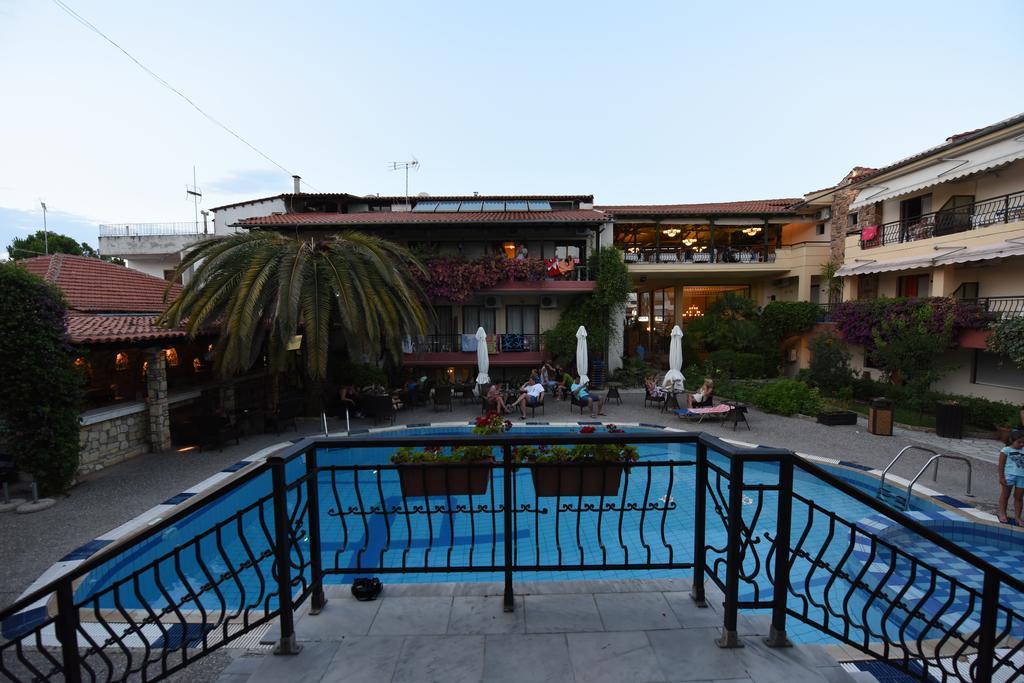 Pelli Hotel Pefkochori Extérieur photo