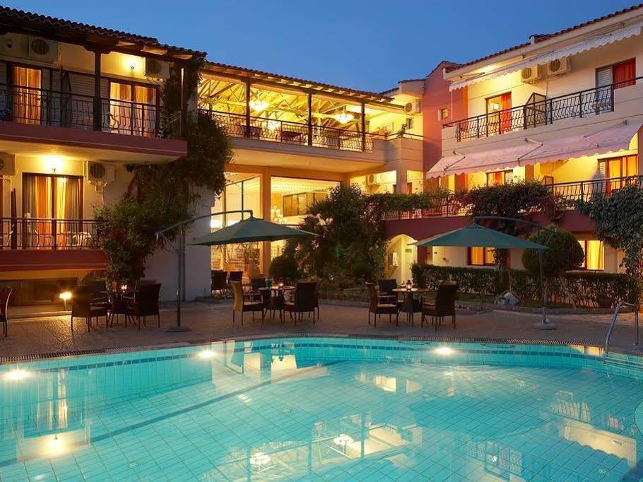 Pelli Hotel Pefkochori Extérieur photo