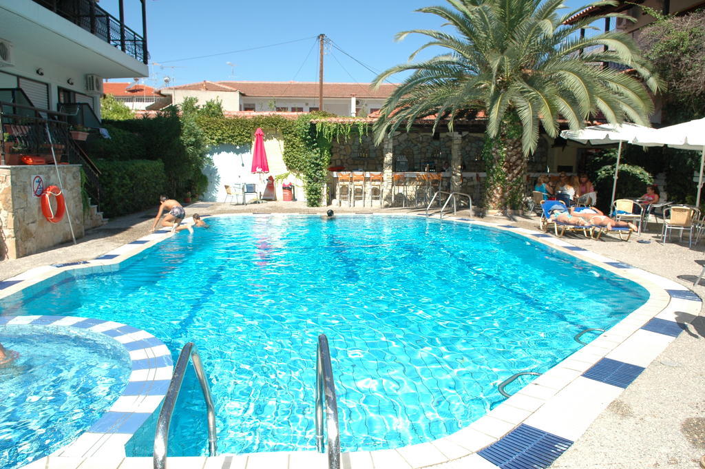 Pelli Hotel Pefkochori Extérieur photo