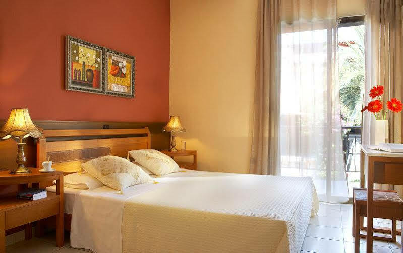 Pelli Hotel Pefkochori Extérieur photo